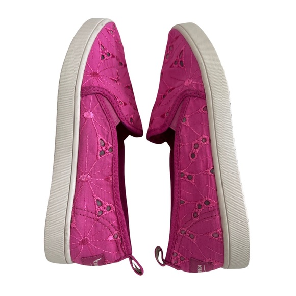 Koolaburra by Ugg Amiah Floral Slip-On Sneaker Girls Size 3 - Picture 11 of 16